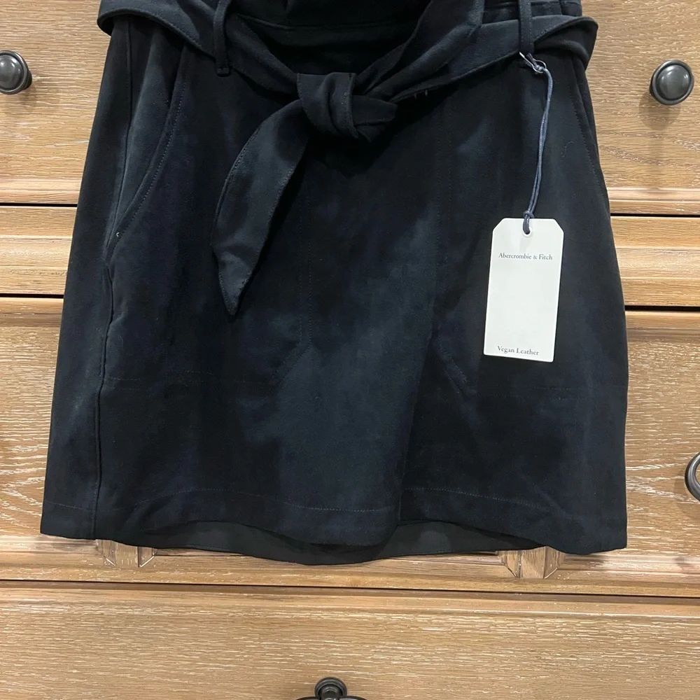 Mini skirt - Picture 2 of 5